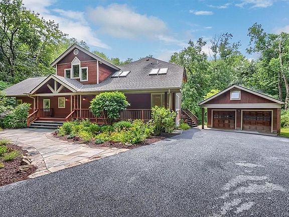4th image of 361 Birdsall Dr