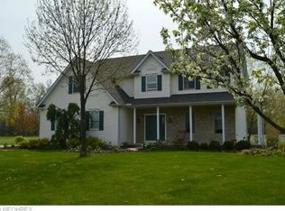 36510 Haystacks Ln, Grafton, OH 44044