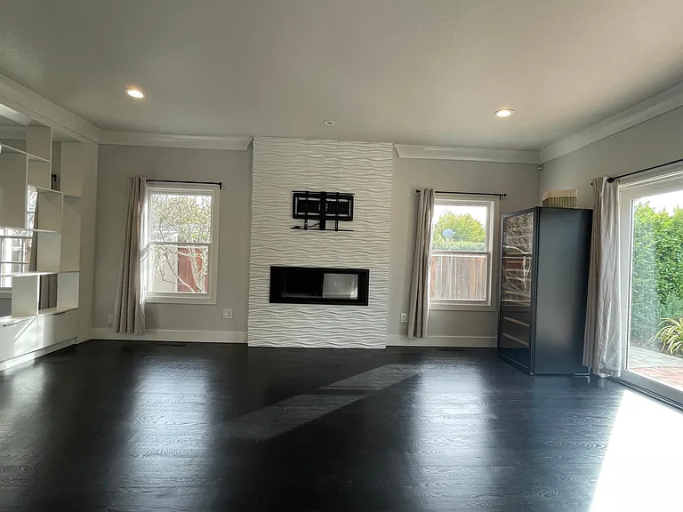 1350 Harker Ave — Photo 4