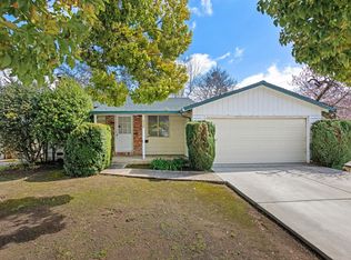 1130 S Stelling Rd, Cupertino, CA 95014