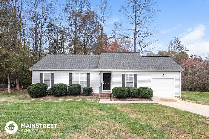 1st image of 4105 Summitview Dr