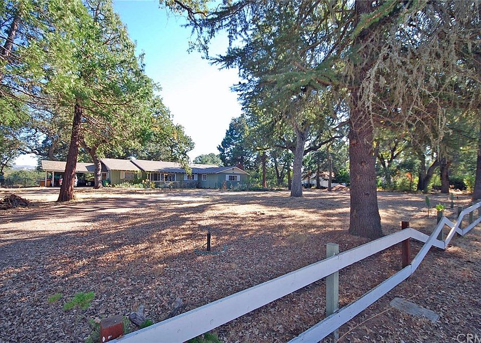 2nd image of 7125 Carmelita Ave