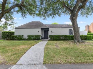 1022 Arrow Hill Rd, Houston, TX 77077