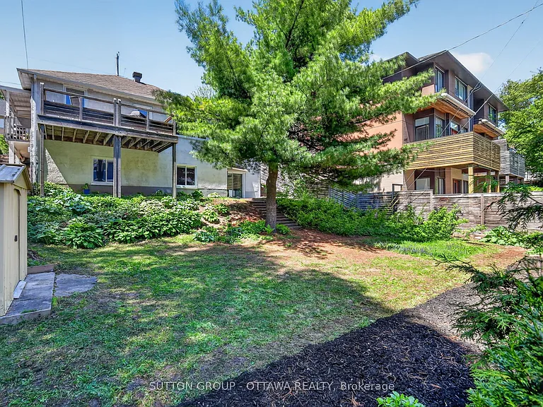 85 Riverdale Ave — Photo 29