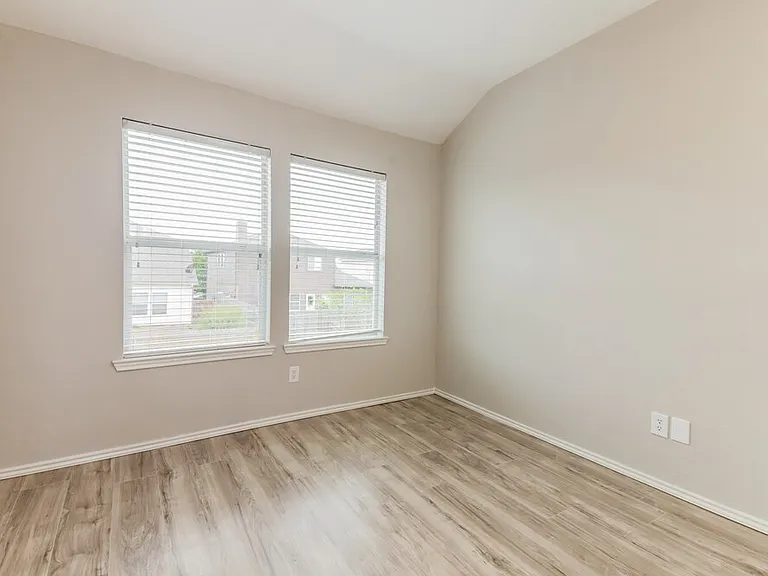 2026 Gardenia Dr — Photo 12