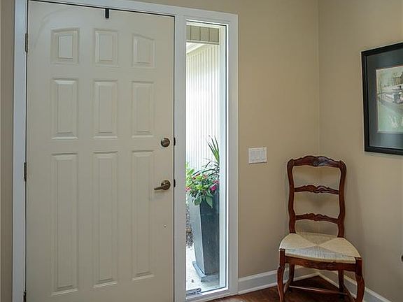 3rd image of 12676 Ionia Ct