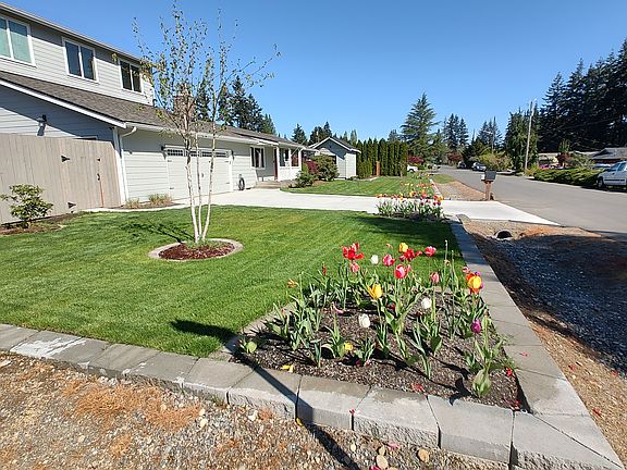 4th image of 11428 36th Dr SE