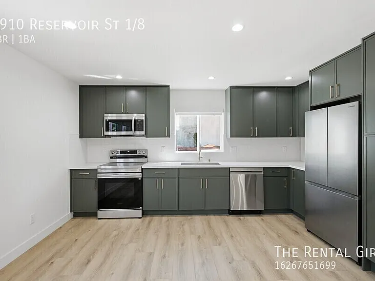 2910 Reservoir St #1/8 — Photo 2