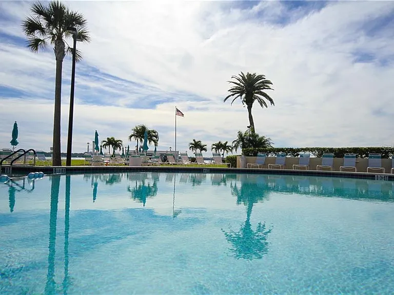 867 Bayway Blvd — Photo 14