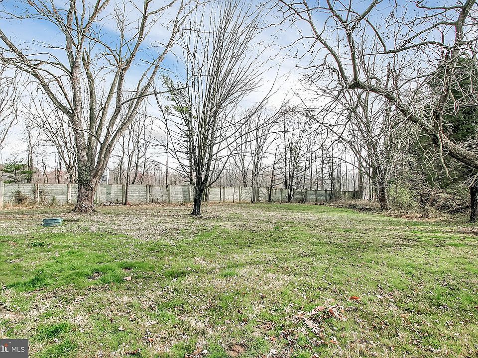 2nd image of 1623 Old Joppa Rd