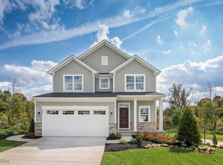 15247 Timber Ridge Dr, Middlefield, OH 44062