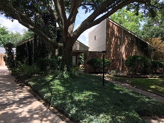 4th image of 4210 Harrow Hill Ct