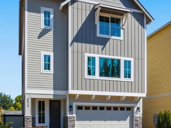 8525 230th Place SW #11, Edmonds, WA 98026