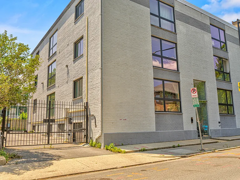 1514 Newton St NW #102 — Photo 2