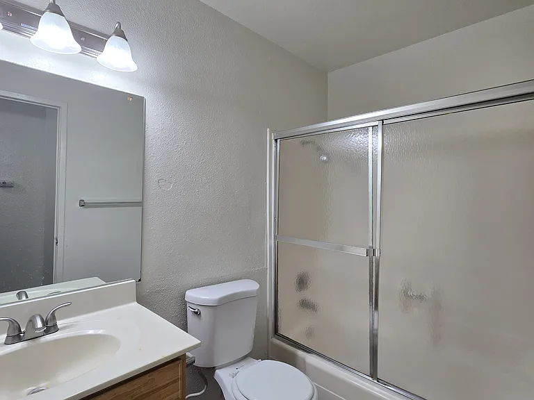 1140 N 8th St #203 — Photo 16