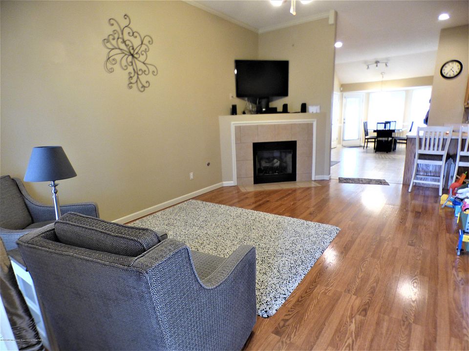 1st image of 6238 Ravenwood Cv