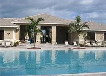 Pool Club House