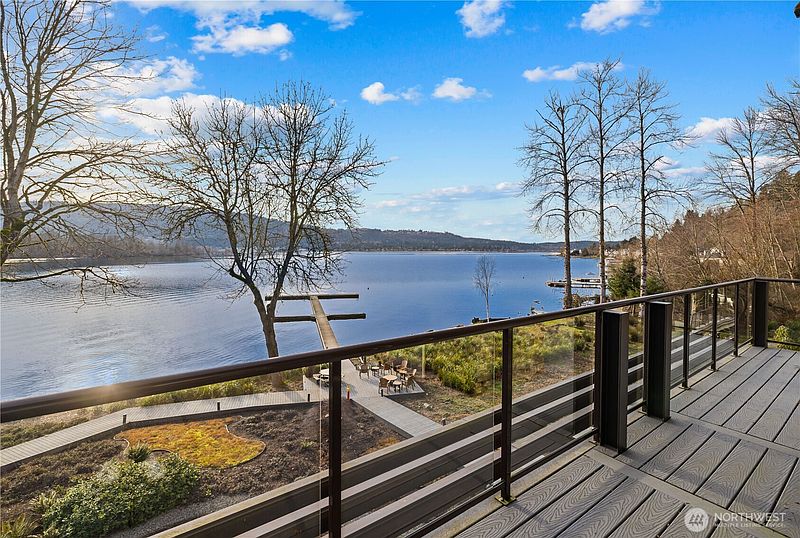 5th image of 4323 E Lake Sammamish Parkway SE #4323