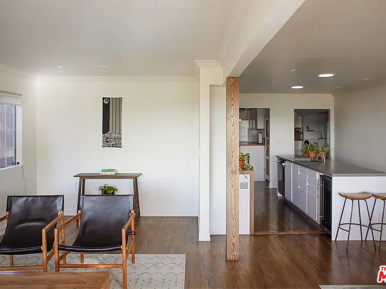 1112 Montecito Dr — Photo 9