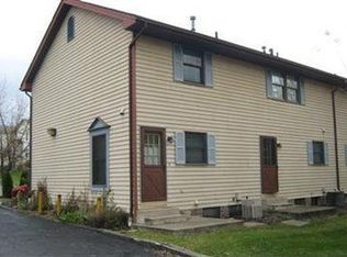 6038 Applecrest Ct UNIT E, Youngstown, OH