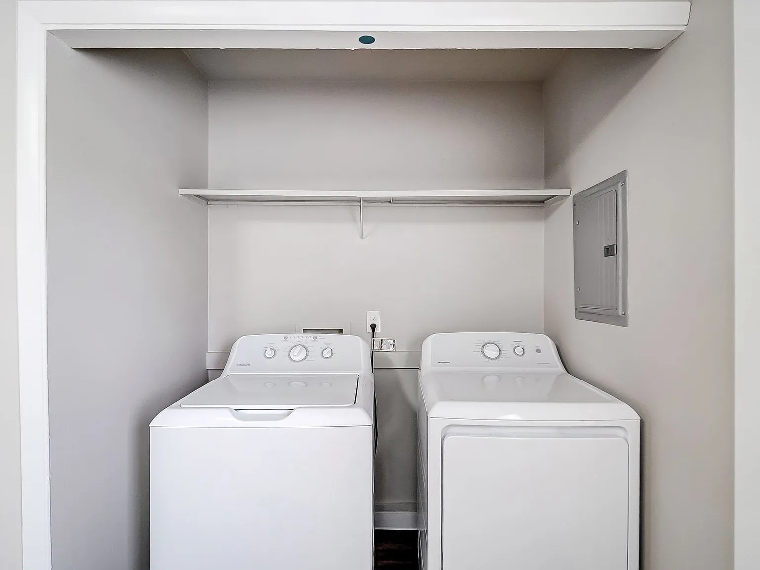 Hickory Creek Apartments — Photo 4