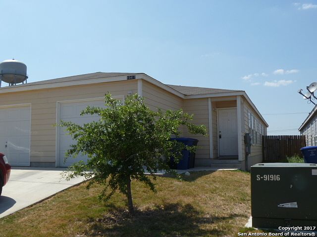 1st image of 15417 Kamary Ln