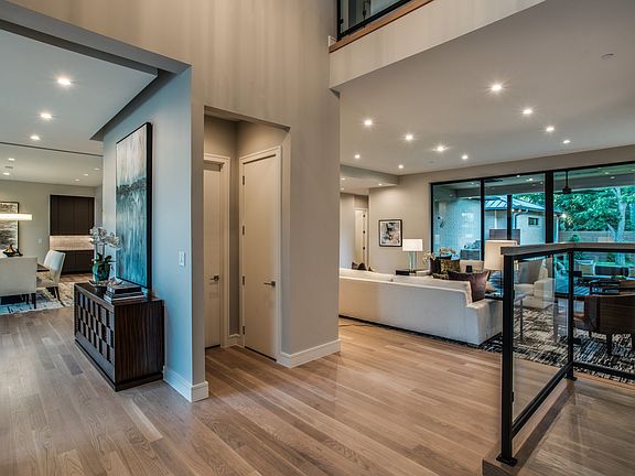 4th image of 4550 San Gabriel Dr