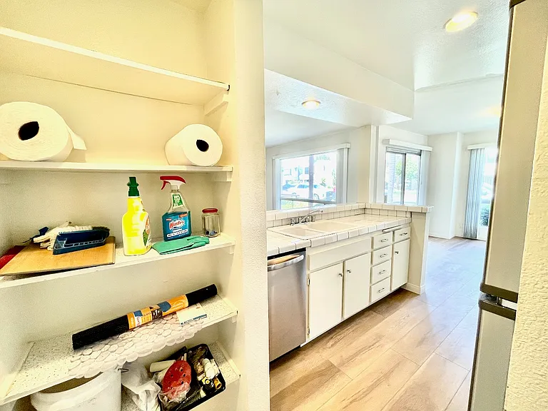 5958 E Naples Plz #NA — Photo 22