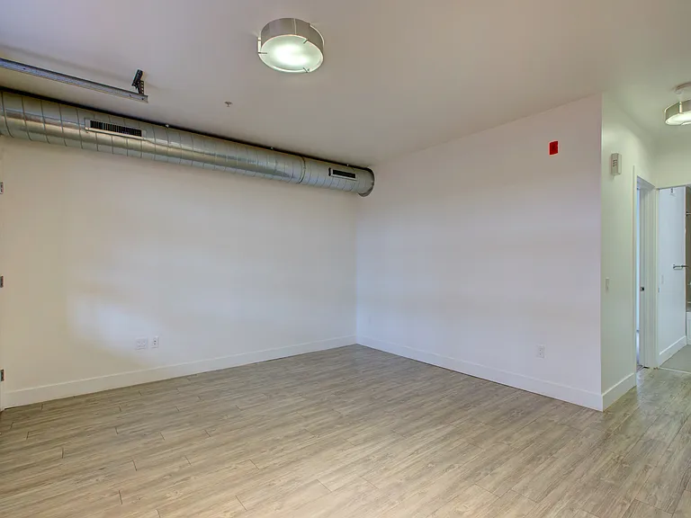 2350 S University Blvd — Photo 19
