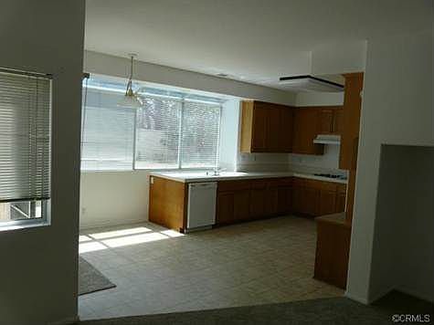 2nd image of 43439 Calle Nacido