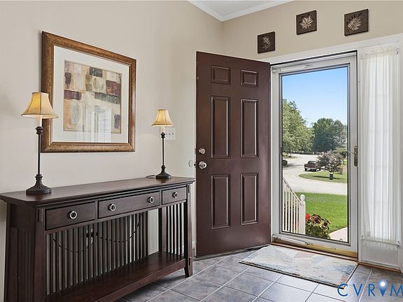 4th image of 8900 Ganton Ct