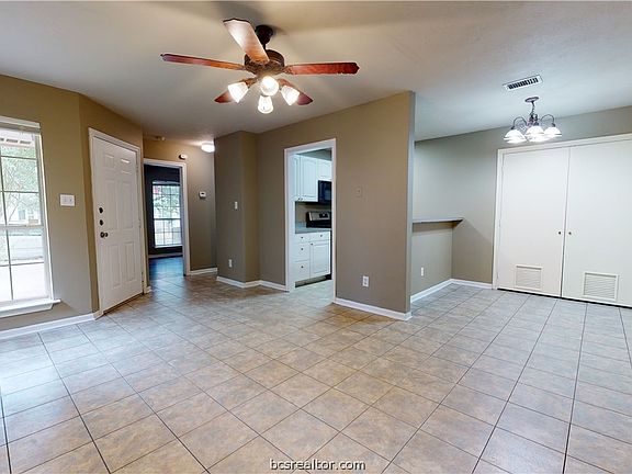 5th image of 1143 Oney Hervey Dr
