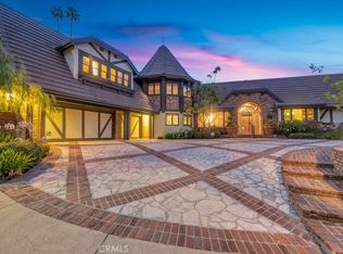 16825 Bajio Rd, Encino, CA 91436