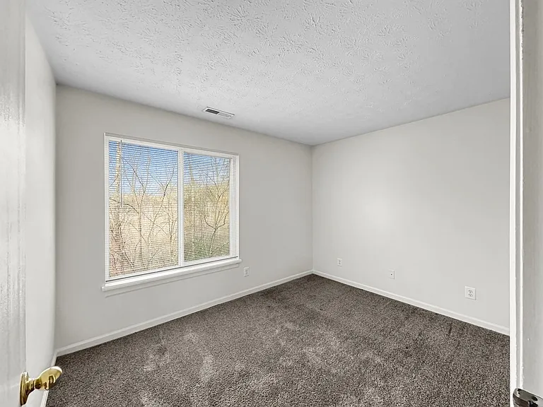 5360 Glenn Cross Rd — Photo 22