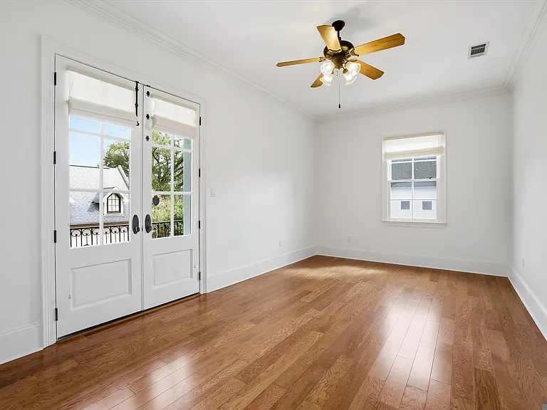 926 Crown Aly — Photo 24