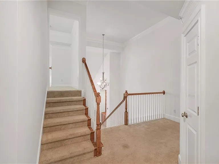 3405 Regent Pl SW — Photo 10