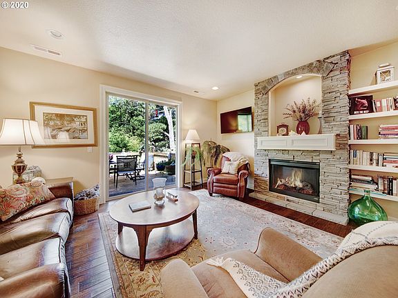 3rd image of 5935 Balboa Ave