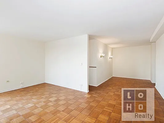 Rented by LoHo Realty | media 19