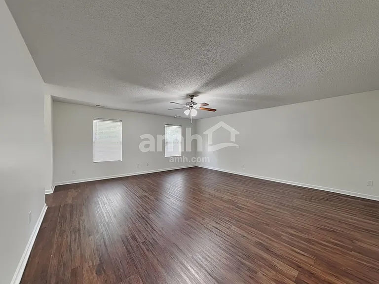 2305 Apple Glen Ln — Photo 12