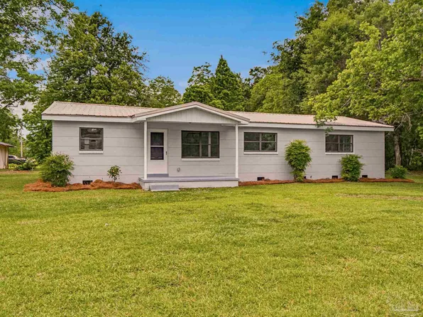 125 Madrid Rd, Cantonment, FL 32533