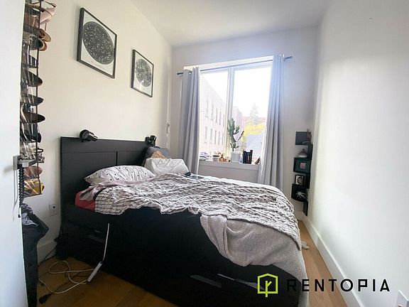 3rd image of 80 Winthrop St #3J