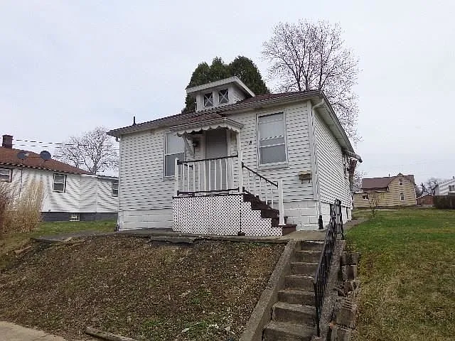 1420 5th St photo 1