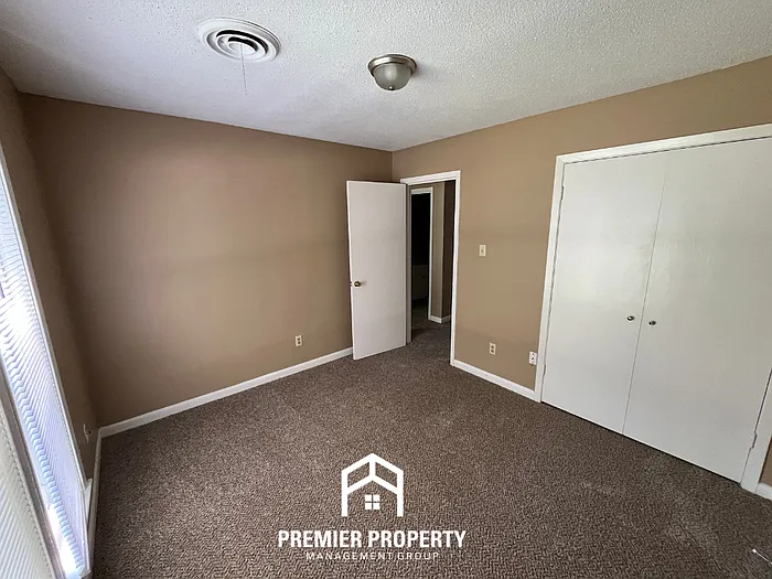 3210 Morningview Dr — Photo 13