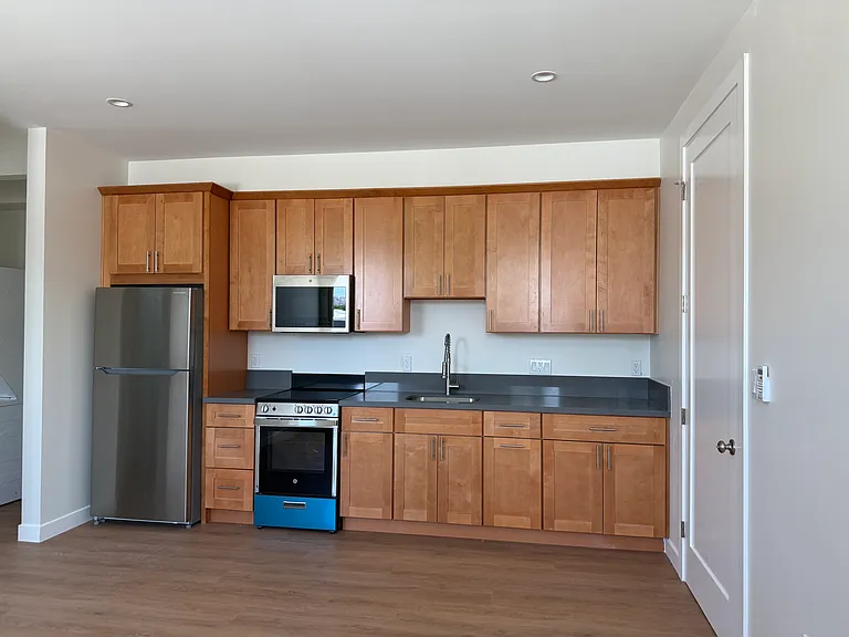 20953 Saticoy — Photo 3
