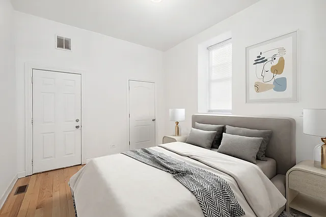 1041 S Oakley Blvd #1 — Photo 6