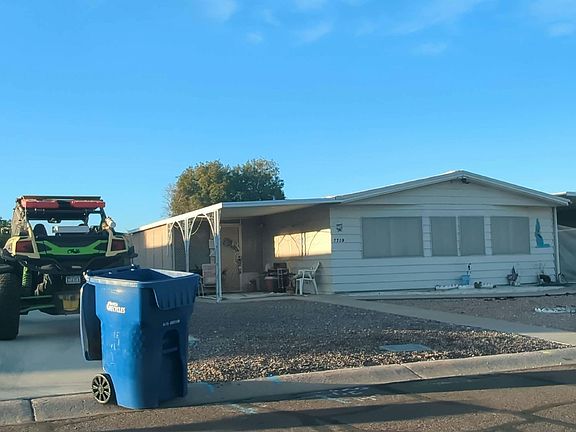 3rd image of 7709 E Glade Ave