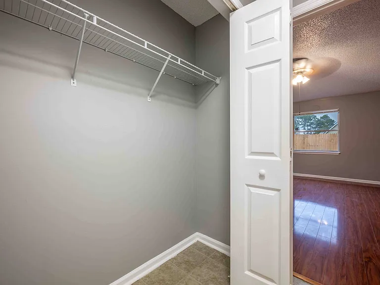 2645 Sam Houston Pl — Photo 40