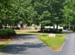 38 Hunters Ridge Rd, Middleboro, MA 02346