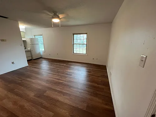 523 Georgetown Dr #E Photo 1