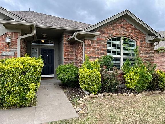 2nd image of 2308 SW 137th St